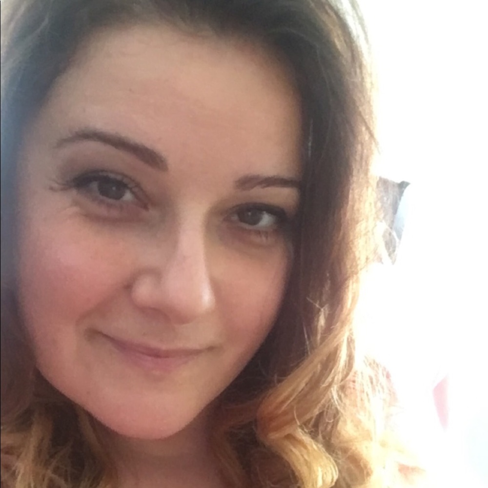 Meet your Posher, Sebnem